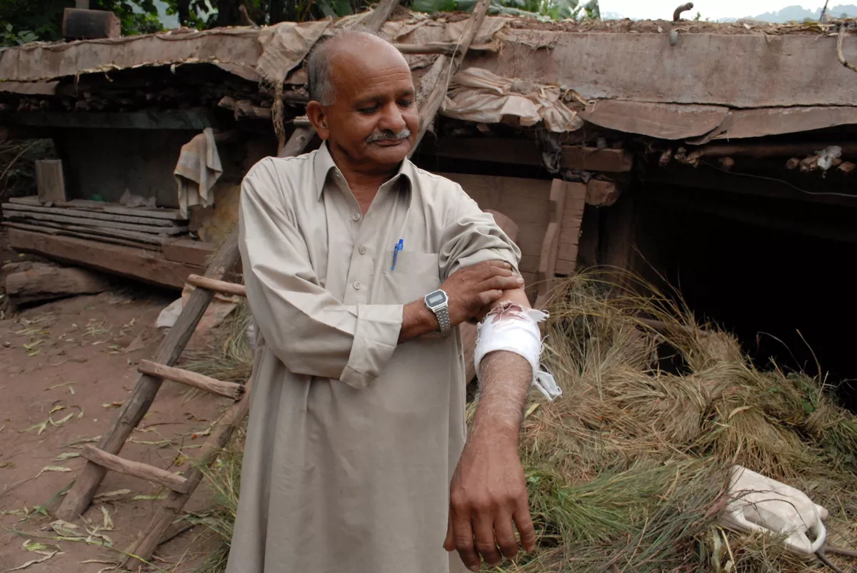 death toll hits 12 as pakistan india continue cross border shelling death toll hits 12 as pakistan india continue cross border shelling