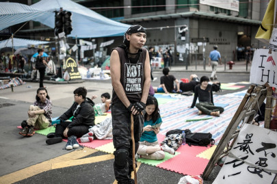 hong kong students refuse to retreat plan protest expansion