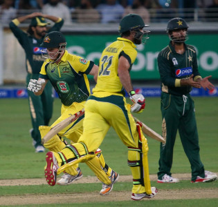 maxwell leads australia to odi series win maxwell leads australia to odi series win