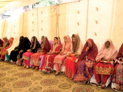share the joy 60 couples tie the knot at faisalabad mass wedding