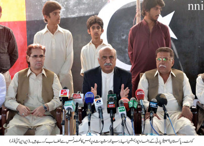 pml n dug its own grave by lying to people says khursheed shah