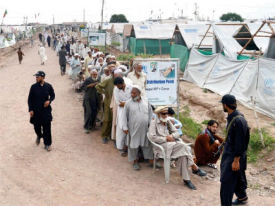 giving ultimatums khyber idps threaten long march to islamabad