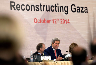 kerry pushes for mideast peace qatar pledges 1 billion for gaza