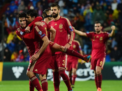 euro qualifiers plucky irish travel to struggling germany