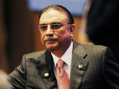 infighting zardari walks out of meeting after ppp workers raise slogans against each other