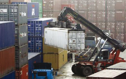 1qfy15 trade deficit widens by 45 to 6 5 billion