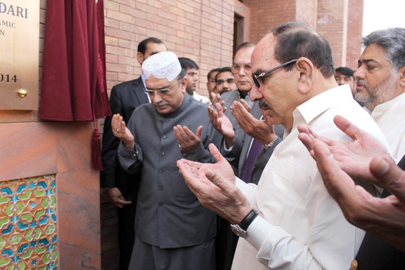 unparalleled achievement zardari inaugurates pakistan s largest mosque