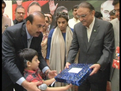 bahria town initiative zardari meets children with cochlear implants