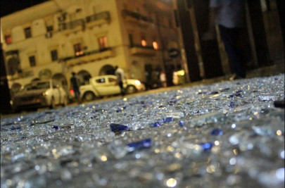 peshawar blast injures woman