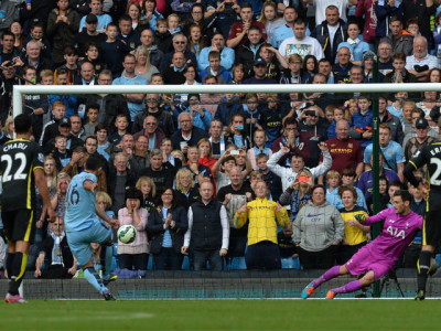 epl aguero demolishes tottenham single handedly