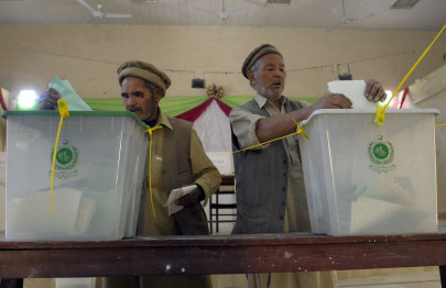 delimitation powers to ecp sc gives sindh punjab until oct 30 to legislate