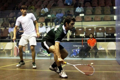 brothers aamir danish to face off in semis