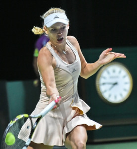 wta finals wozniacki outlasts erratic sharapova