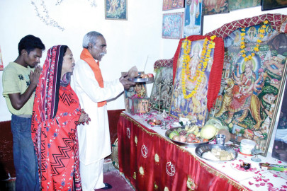 festival of light hindu community to celebrate diwali today festival of light hindu community to celebrate diwali today