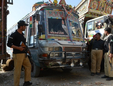 nine hazaras killed in bus shooting near quetta nine hazaras killed in bus shooting near quetta