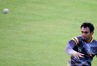 quaid e azam trophy shoaib malik reported for suspect bowling action