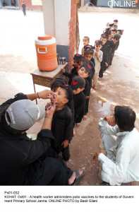 india offers help to end polio in pakistan