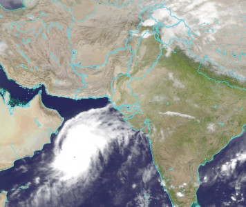 facing the storm residents told to evacuate as cyclone nilofar approaches sindh