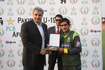 2nd odi pakistan rebound with seven wicket win