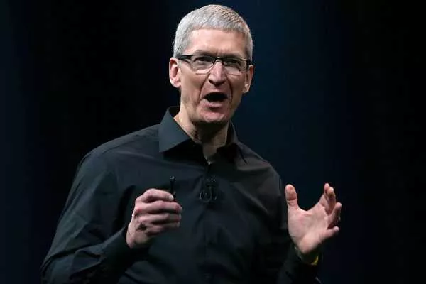apple s tim cook says he s proud to be gay apple s tim cook says he s proud to be gay