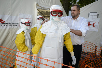 china to send elite army unit to help fight ebola in liberia