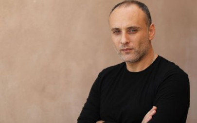 war reporter turned filmmaker deciphers societal woes