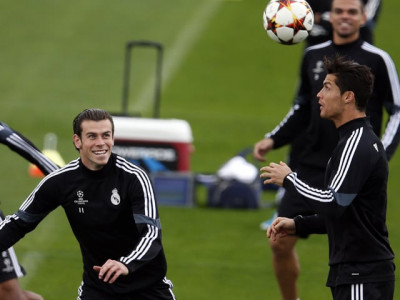 champions league ronaldo eyes record as reds travel to bernabeu