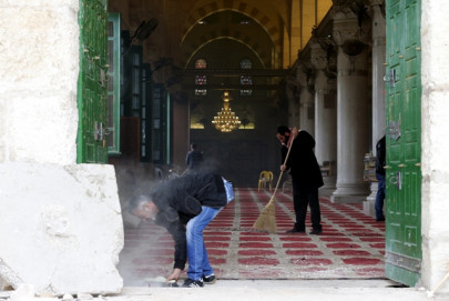 nawaz condemns israeli attack at al aqsa mosque