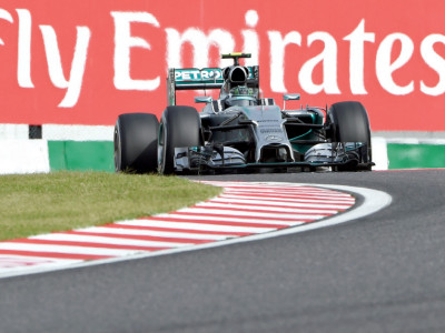 formula one rosberg needs help from friends in finale