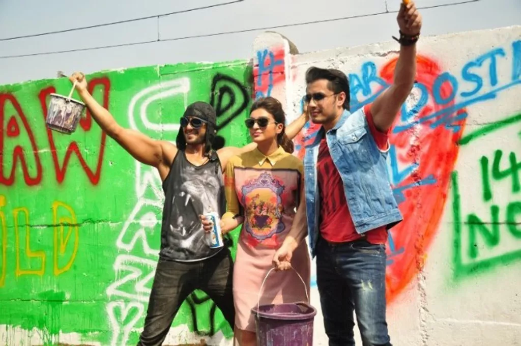 ali zafar sprays graffiti on mumbai walls to promote kill dil ali zafar sprays graffiti on mumbai walls to promote kill dil