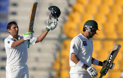 pakistan s batsmen rewriting history