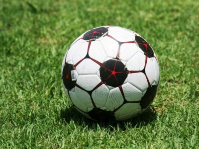 ten reasons why football is better than cricket