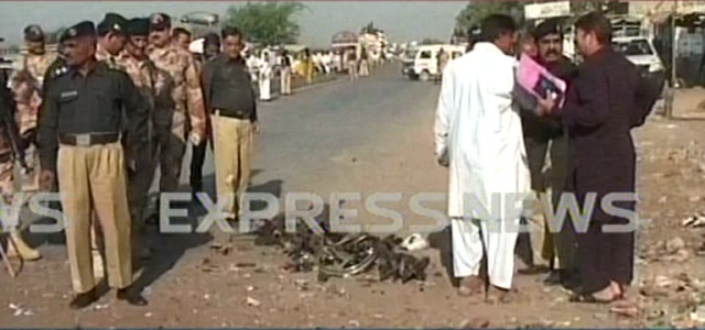 five injured in attack on security forces vehicle in karachi five injured in attack on security forces vehicle in karachi