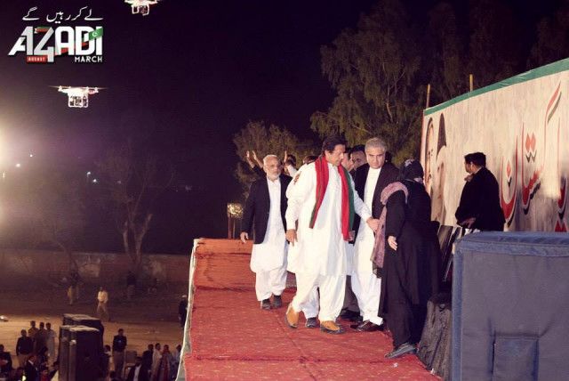 public rally imran asks govt to accept his demands by nov 30 or else public rally imran asks govt to accept his demands by nov 30 or else
