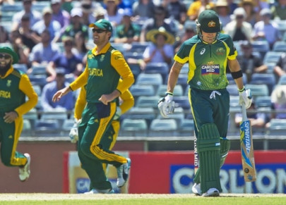 clarke ruled out of series johnson to rest after second odi