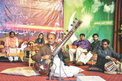 sitar maestro abdul latif khan mesmerises audience at rac