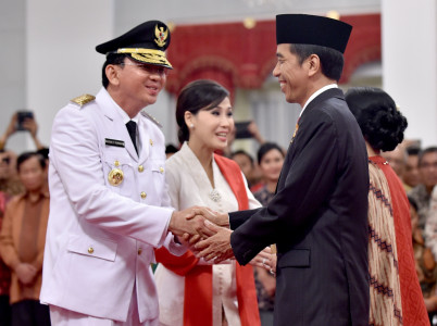 muslim majority indonesia s capital gets christian leader