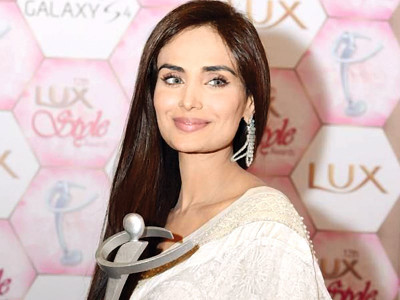 fluctuating lux style awards finally succumb