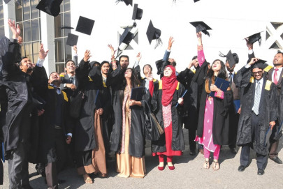 students advised to explore new horizons of knowledge