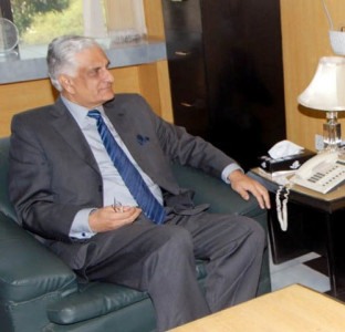 zahid hamid tenders resignation after inclusion in musharraf trial zahid hamid tenders resignation after inclusion in musharraf trial