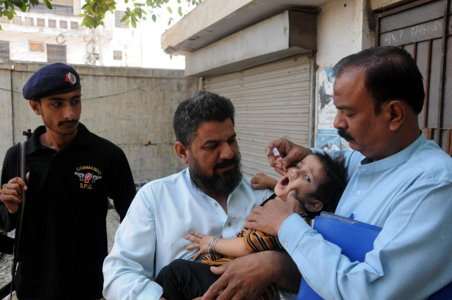 campaign chaos polio drive hits snags again campaign chaos polio drive hits snags again