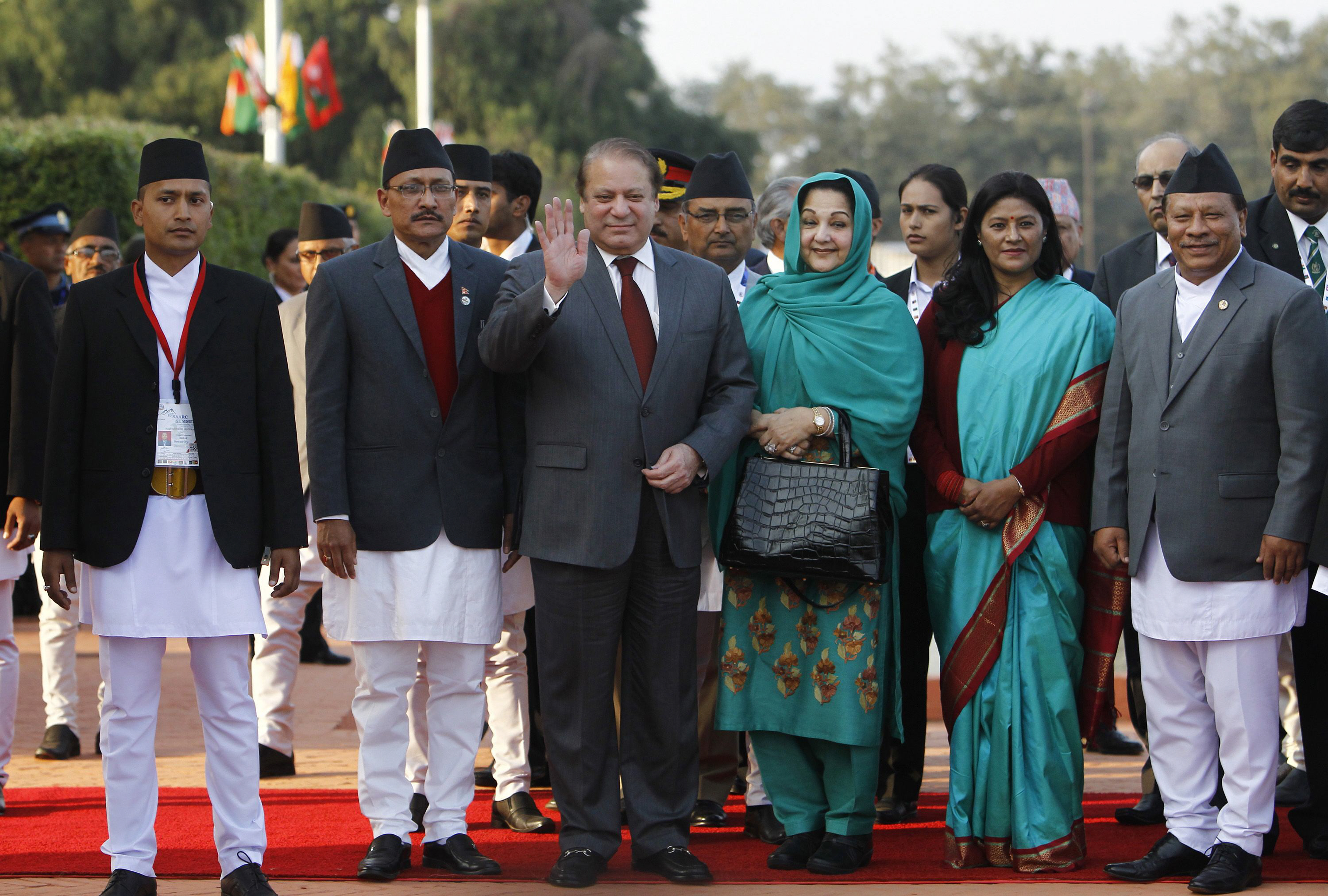 saarc summit ball in india s court to initiate bilateral talks says nawaz