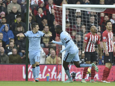 man city thrash southampton 3 0 to move up to second