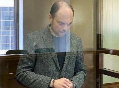 putin critic jailed in treason case for 25 years