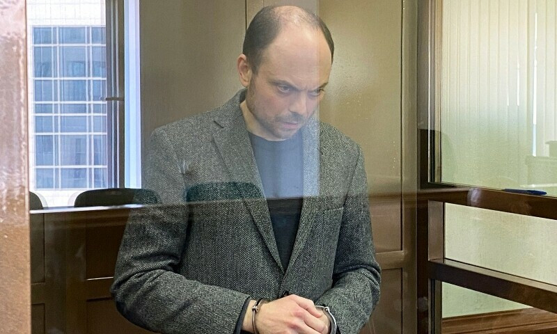 Putin critic jailed in treason case for 25 years