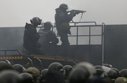 kazakh protesters torch public buildings emergency declared cabinet resigns kazakh protesters torch public buildings emergency declared cabinet resigns