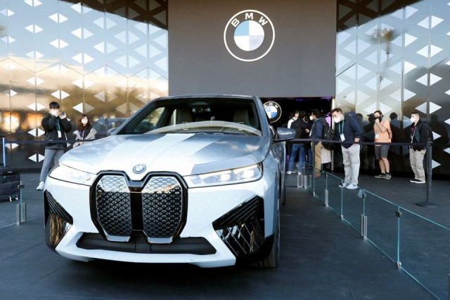 bmw to invest 750m in uk plants bmw to invest 750m in uk plants