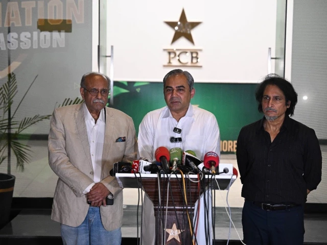 pcb chairman mohsin naqvi speaks at a press conference in dubai flanked by former chiefs najam sethi and ramiz raja photo x therealpcb