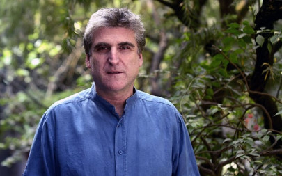bangladesh court convicts british reporter of contempt