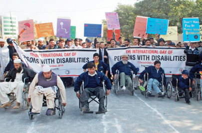 courage under fire before i could identify the metal object it blew up